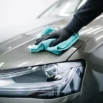 غسيل وتلميع سيارات امام المنزل